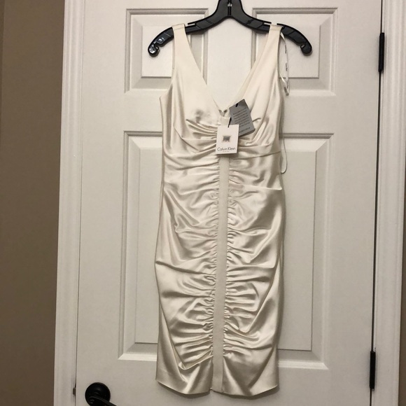 NEW Calvin Klein White Dress - Picture 1 of 5